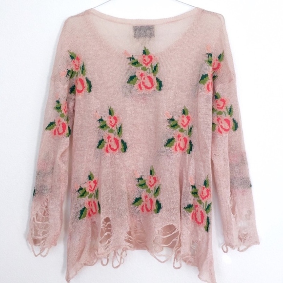 WILDFOX COUTURE Prairie Rose Lennon Distressed Sweater - Picture 5 of 5